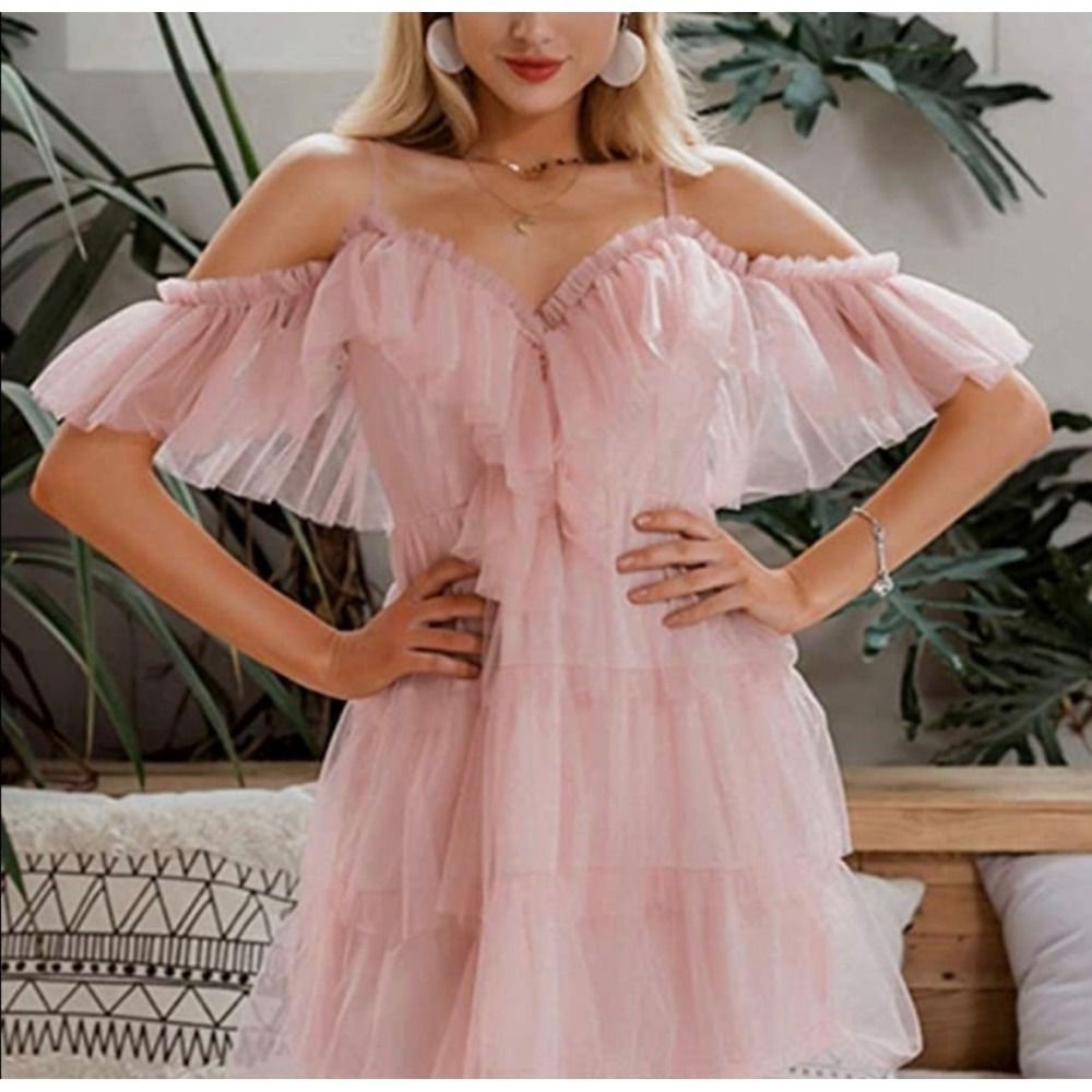 Simplee Apparel soft Pink Off-Shoulder Ruffled Mini Dress small